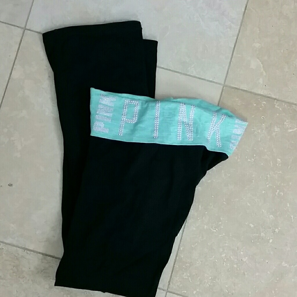 Victoria's secret, pink yoga pants - Picture 3 of 4